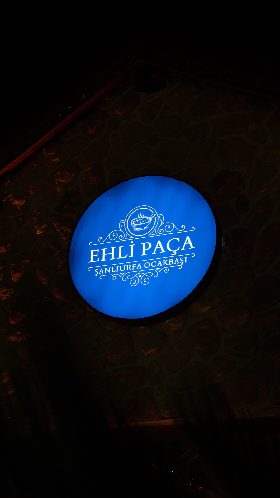 Ehli Paça dış tabela